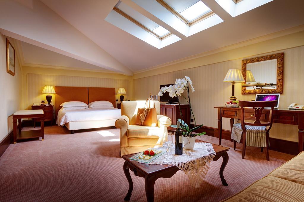 Excelsior Palace Palermo Room photo